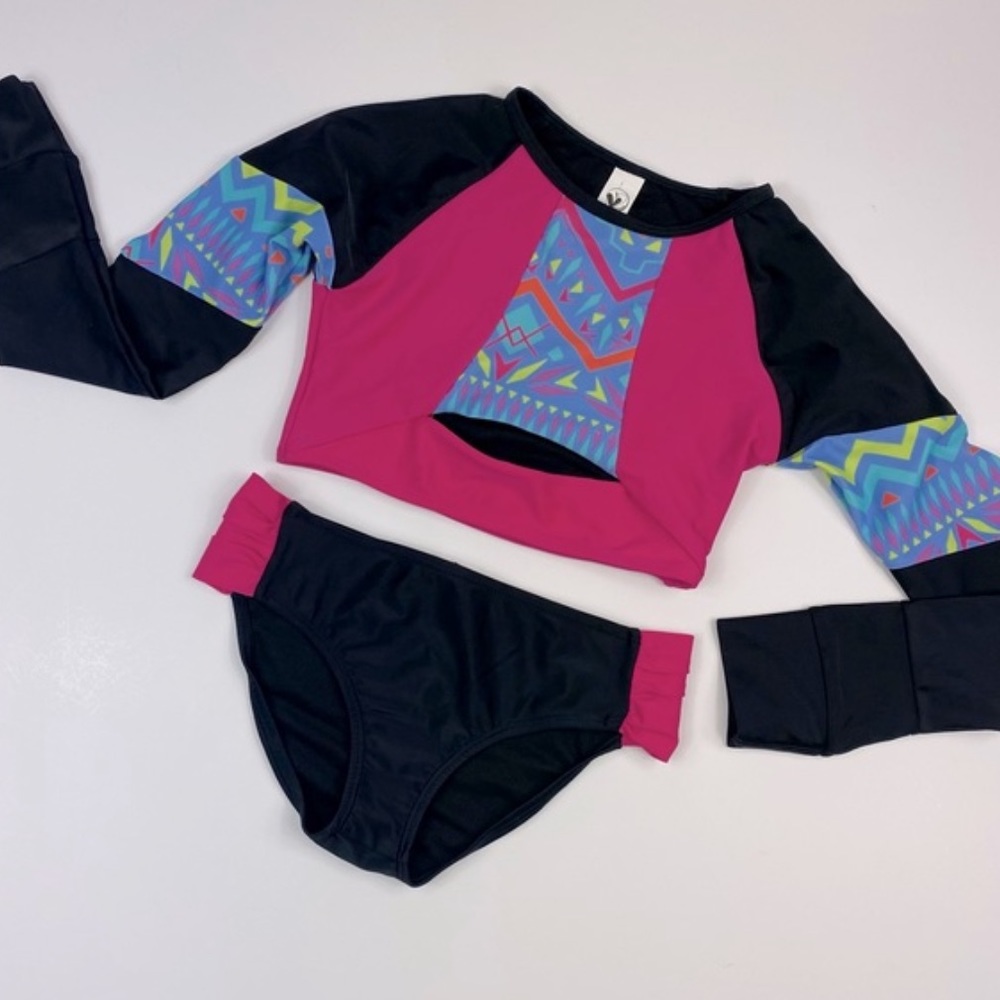 Limeapple Cropped Rash Guard Set - Picture 2 of 8